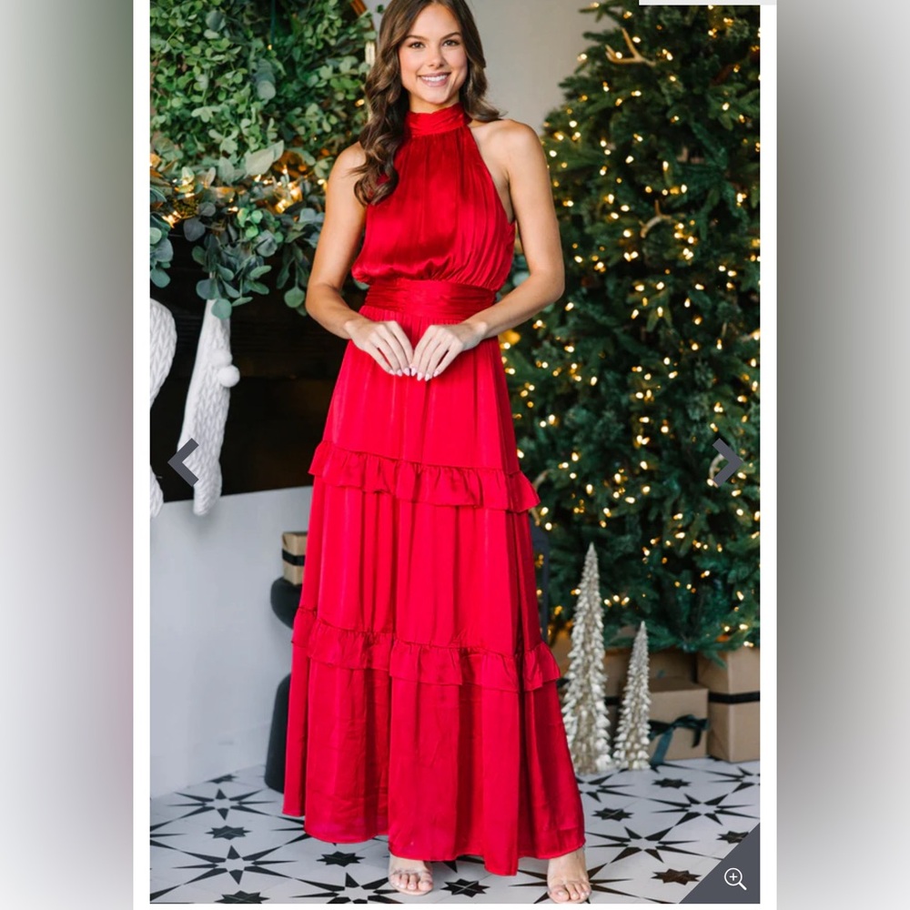 Red Satin maxi dress, never worn without tags size medium